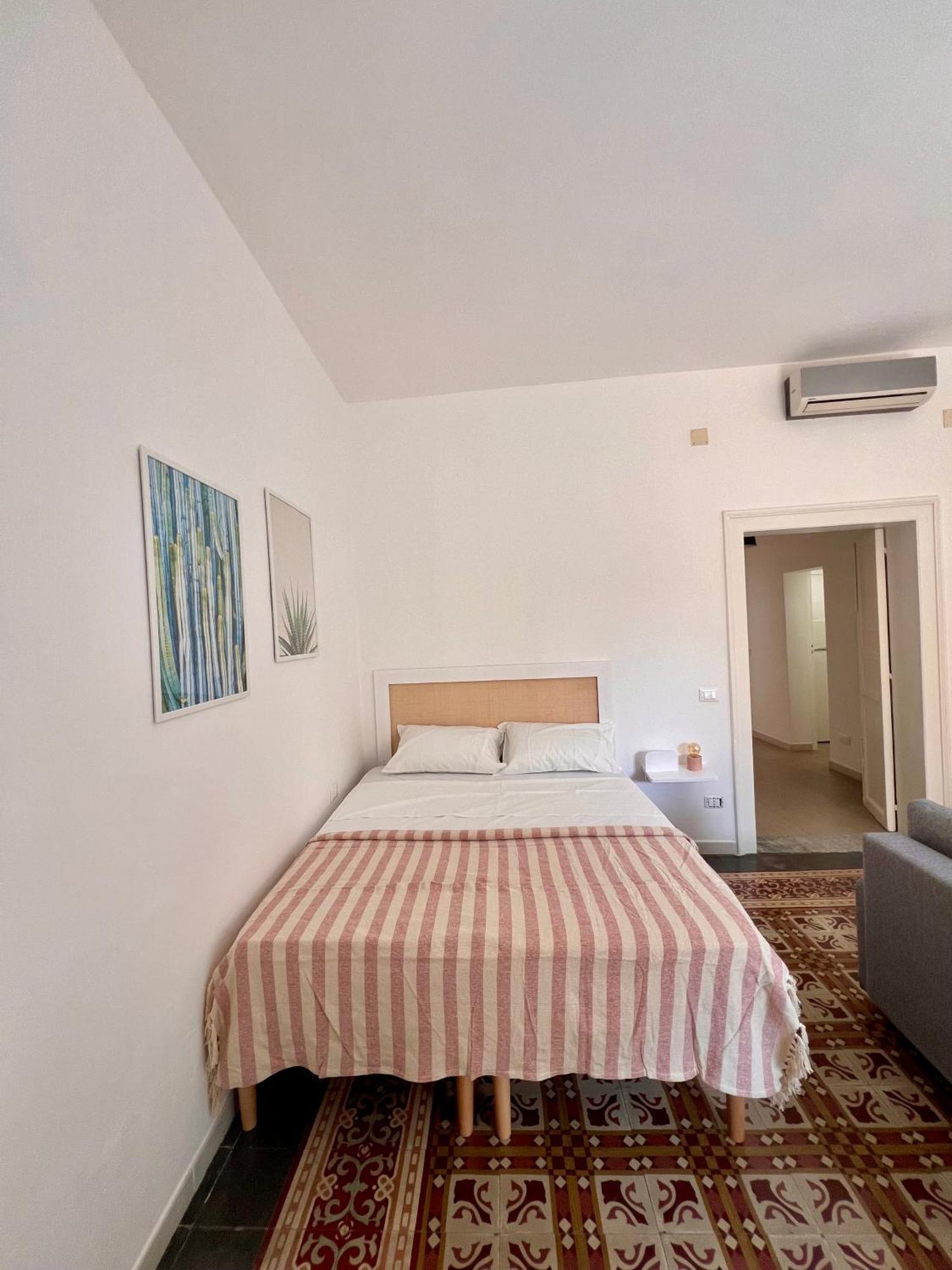 Biscottai Port Apartments Trapani Exteriör bild